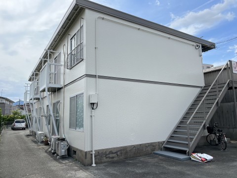 熊本市中央区 坪井 アパート 屋根外壁塗装工事　施工前後サムネイル